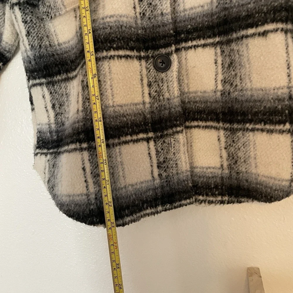 Gap Kids Plaid Shirt Jacket,‎ Black & White, Size Small